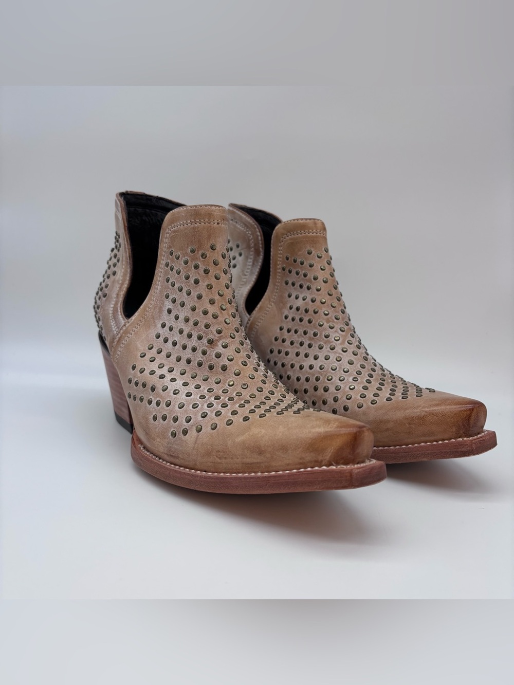 Ariat Dixon Studded Women’s Western Ankle Boots Tan Leather - size 9.5 - Picture 7 of 13